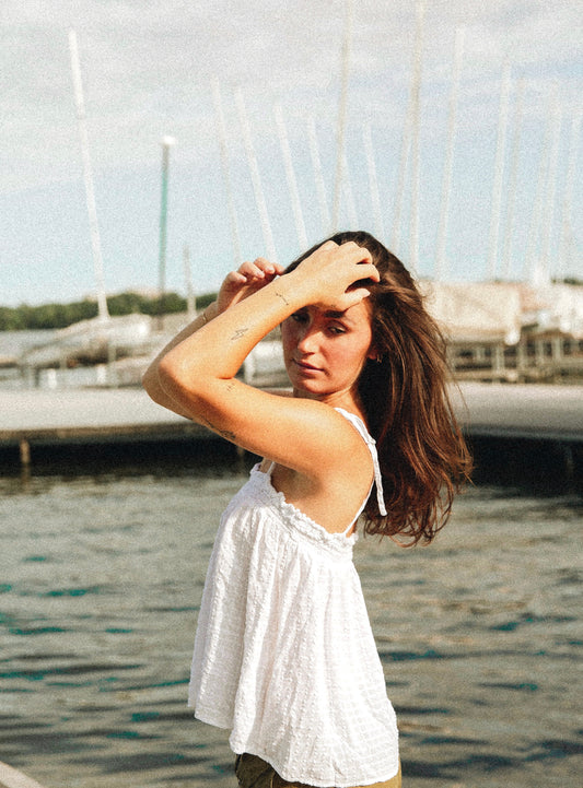 White Bow Tank